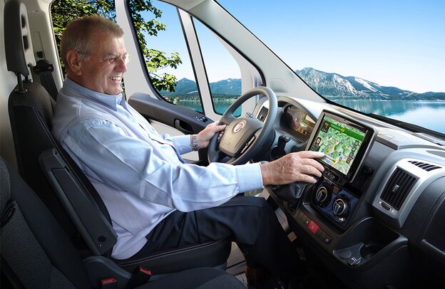 Alpine Navigazione - Navigatore per Camper | © ALPS ALPINE Europe GmbH