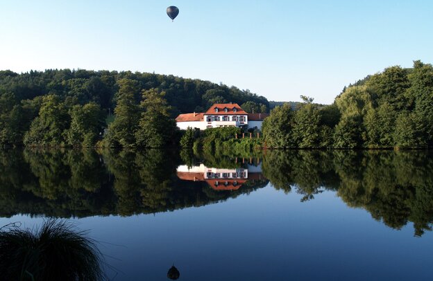 Blieskastel Annahof am Würzbacher Weiher, Strada del barocco della Saar-Palatinato | © Blieskastel Annahof am Würzbacher Weiher © Jürgen Profoehr, AG Barockstraße Saarpfalz