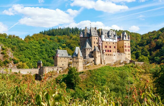 © Burg Eltz © Juriaan - stock.adobe.com