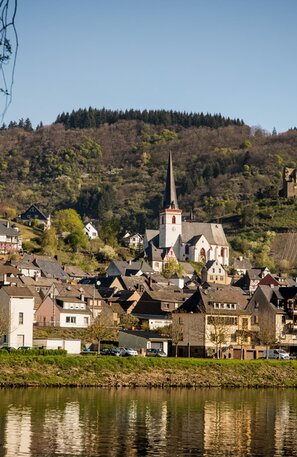© Klotten © Moselschiefer-Straße