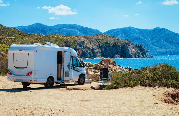 Sardegna in camper | © Foto: Roman Babakin - stock.adobe.com